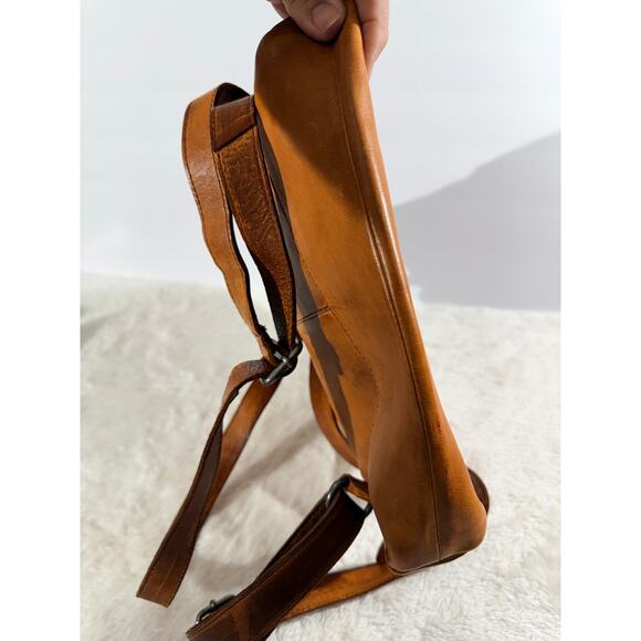 Valenca Holland Genuine Leather Backpack Made in India Excellent Condition - Picture 6 of 7